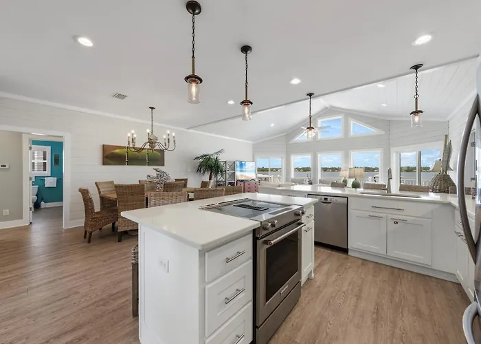 House On The Bay With Private Dock Gulf Shores