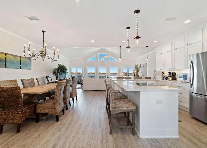 House On The Bay With Private Dock *