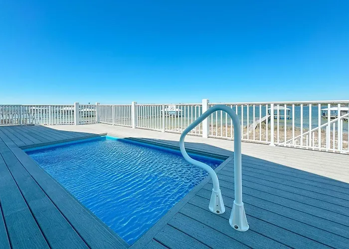 House On The Bay With Private Dock Holiday home Gulf Shores