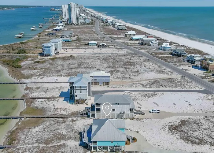House On The Bay With Private Dock Holiday home Gulf Shores