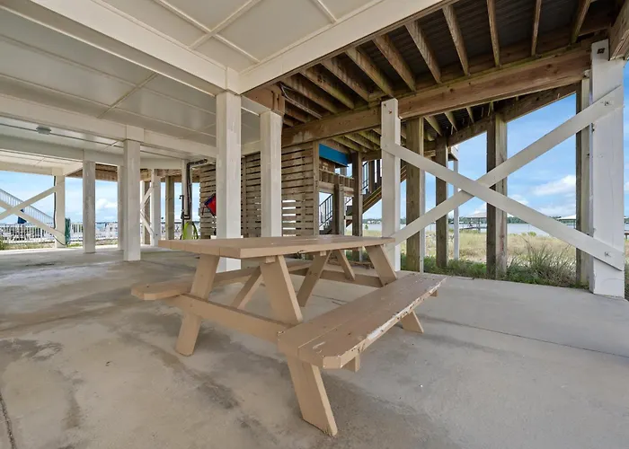 House On The Bay With Private Dock Holiday home Gulf Shores